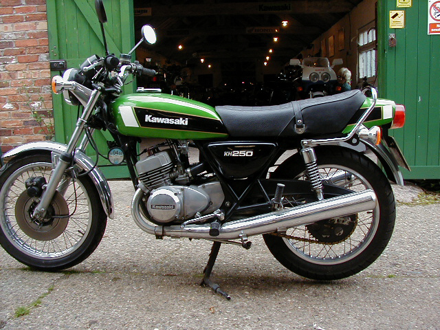 1983 Kawasaki KH250B4